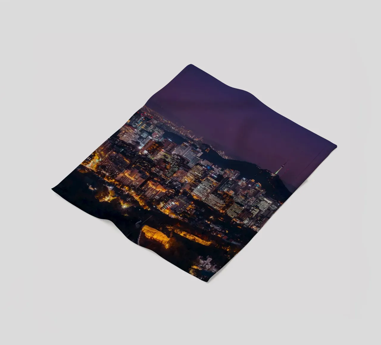 Skyline notturno della città di Seul, Corea del Sud coperta in pile da mbgraphx2