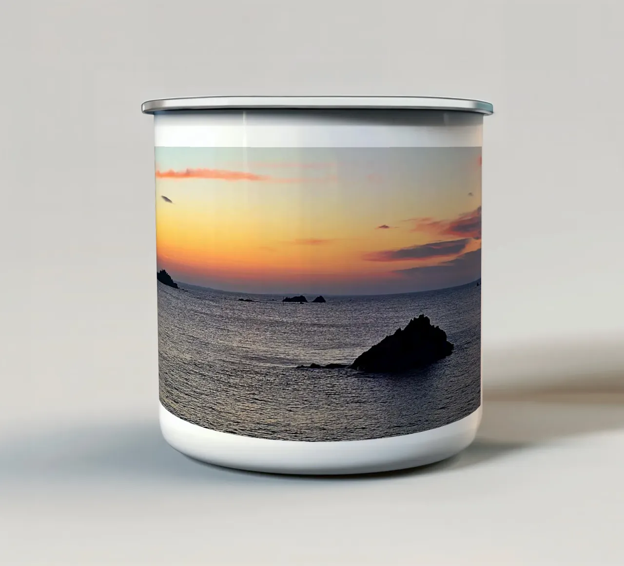MAGICO TRAMONTO. tazza in smalto da THIERRY VOBMANN.MY BEST PHOTOS.