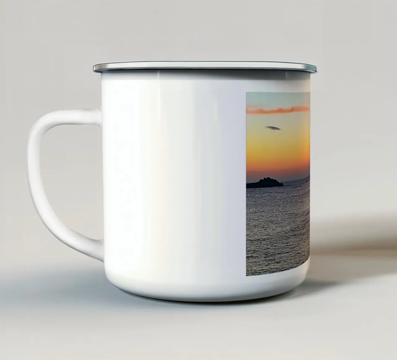 MAGICO TRAMONTO. tazza in smalto da THIERRY VOBMANN.MY BEST PHOTOS.