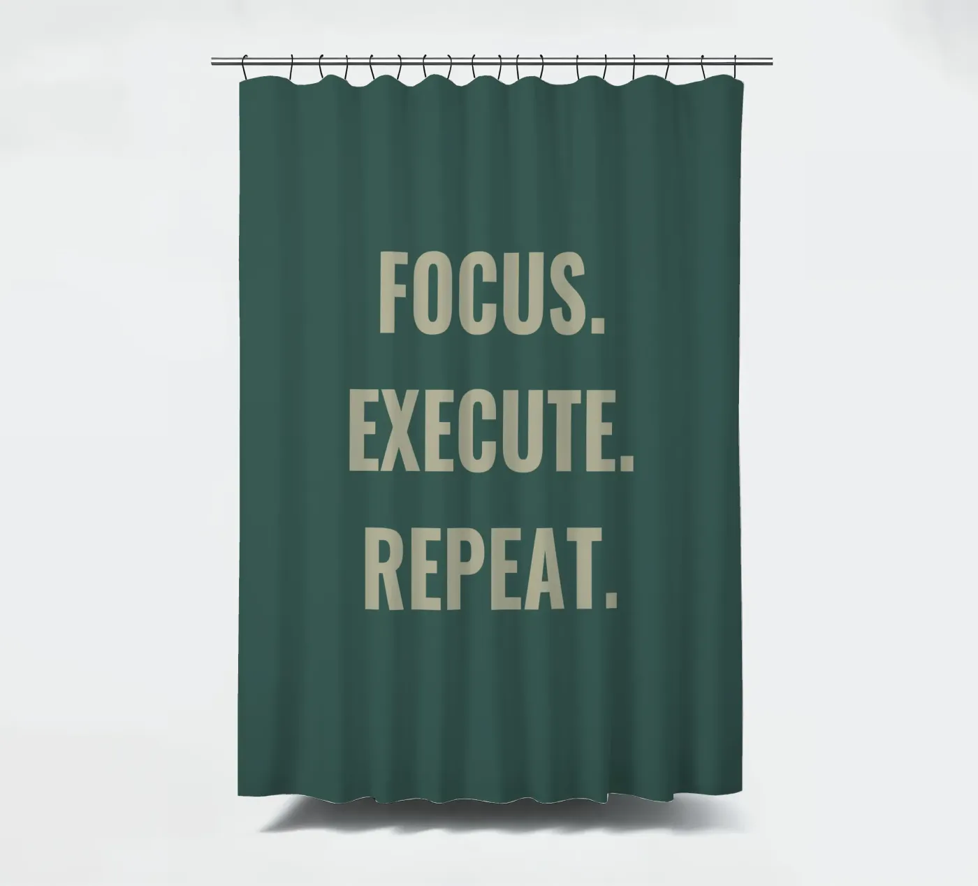 FOCUS. EXECUTE. REPEAT. Duschvorhang von Simple