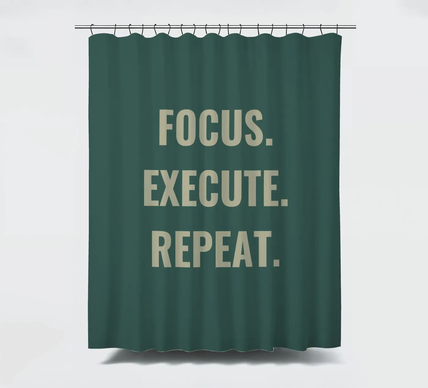 FOCUS. EXECUTE. REPEAT. Duschvorhang von Simple