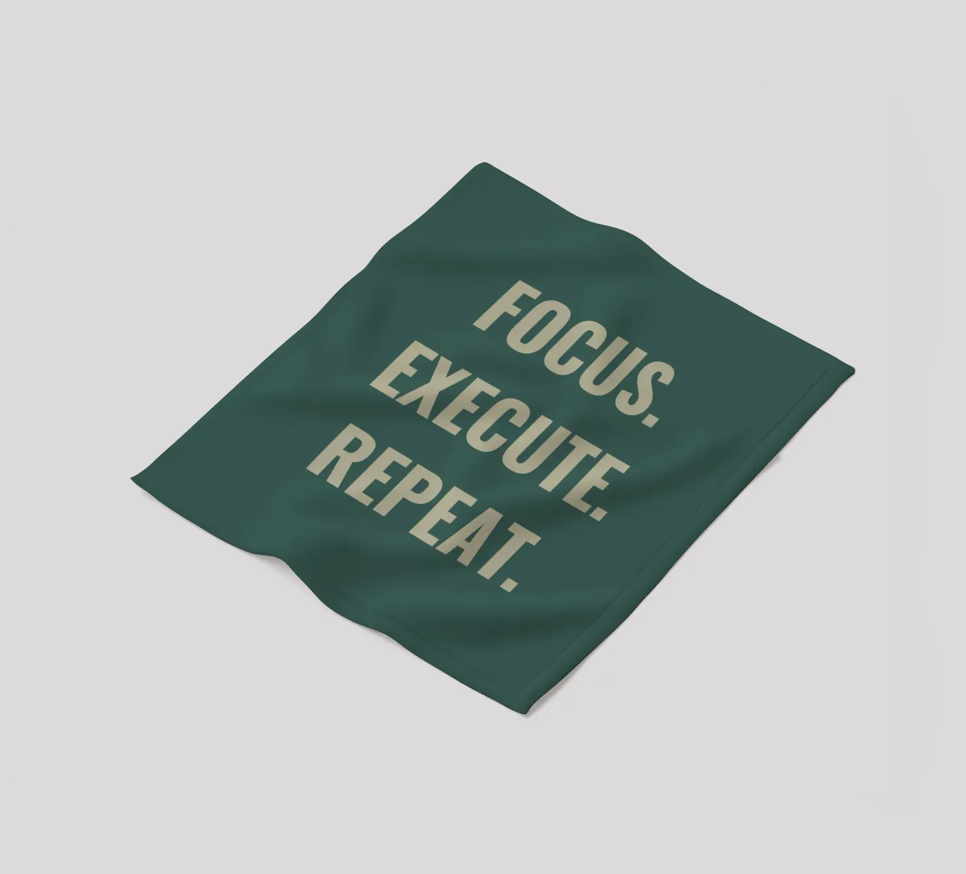 FOCUS. EXECUTE. REPEAT. Fleecedecke von Simple