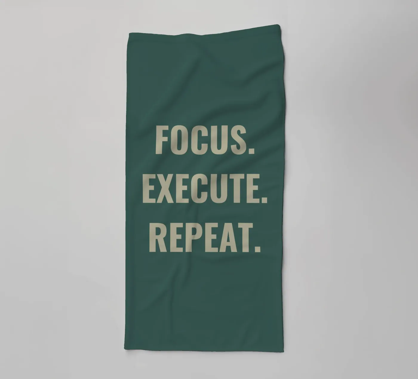 FOCUS. EXECUTE. REPEAT. Handtuch von Simple