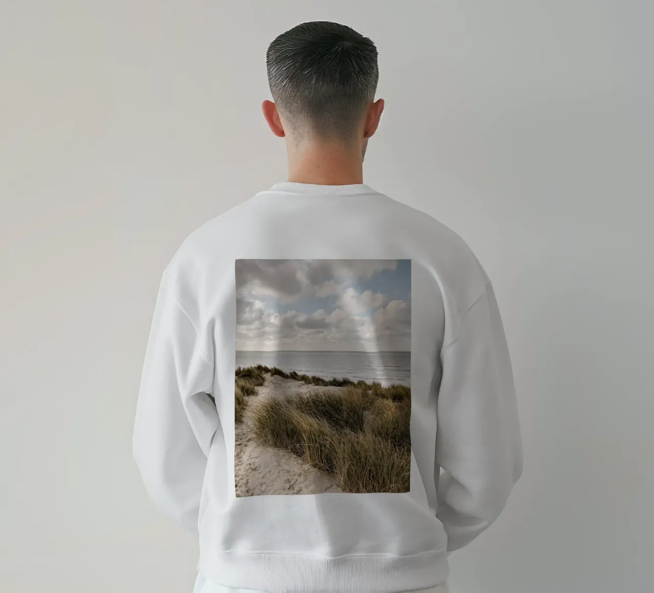 Spiaggia serena, dune e vista mare felpa da The art seasons