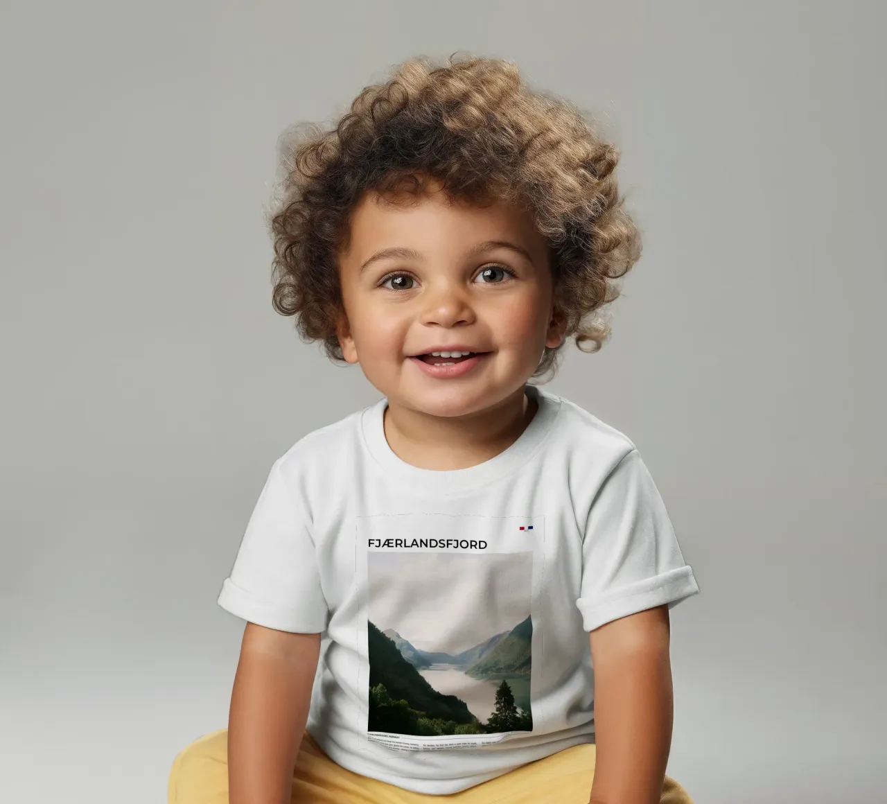 Fjaerlandsfjord: Typography maglietta neonato da FujiType