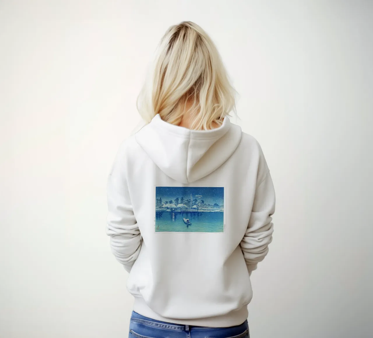 Ushibori by Kawase Hasui felpa con cappuccio da Haru Prints