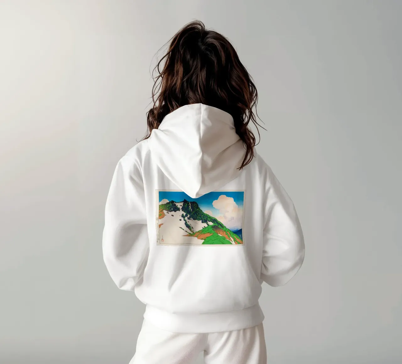 View of Asahigadake from Mount Haku by Kawase Hasui felpa con cappuccio da Haru Prints