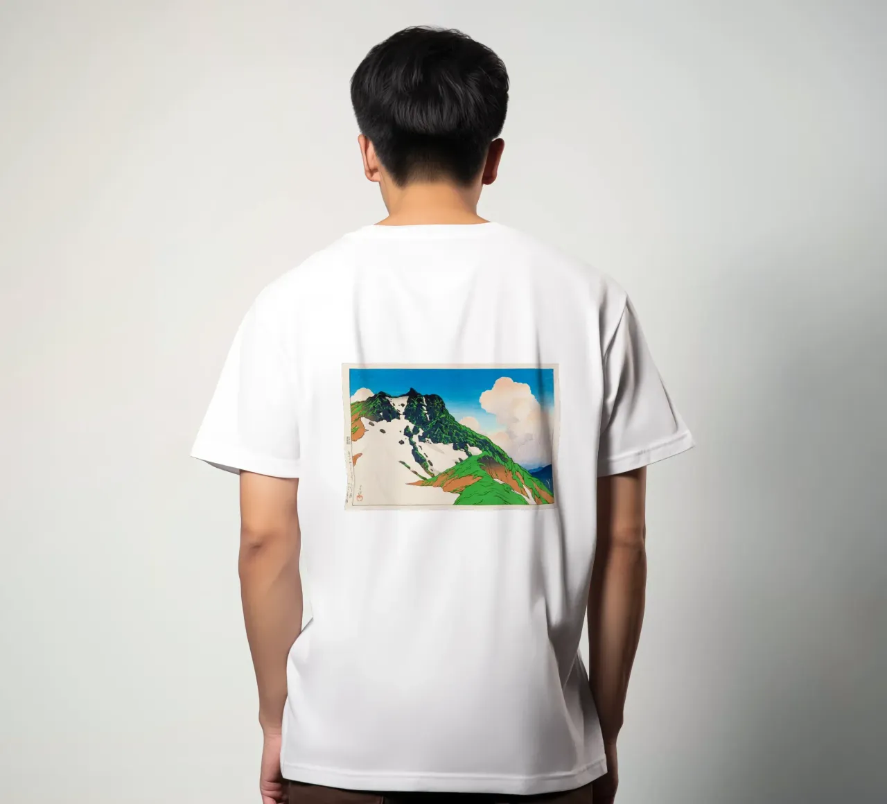 View of Asahigadake from Mount Haku by Kawase Hasui t-shirt da Haru Prints