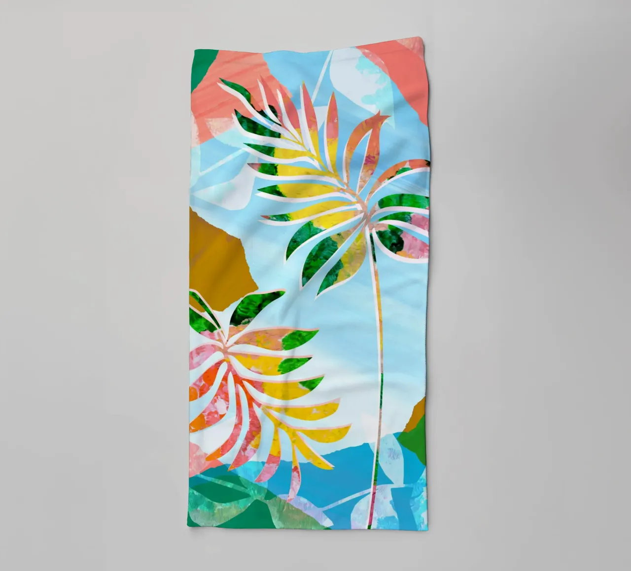 Blauw en roze Botanische Kunstdruk badhanddoek van Violets Print House