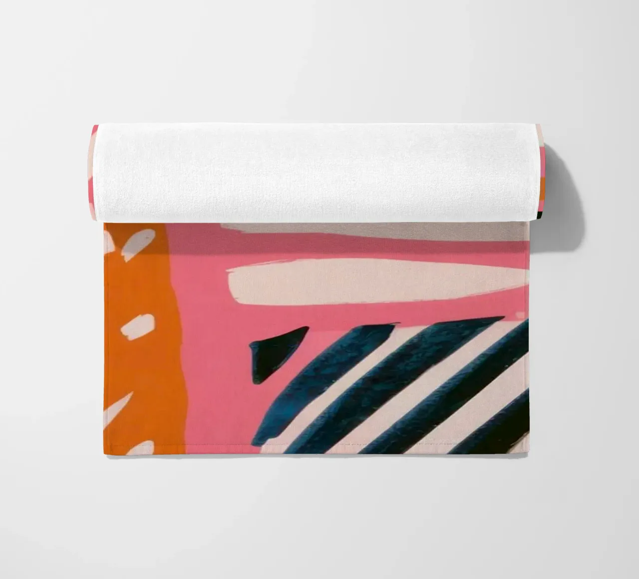 Abstract Regenboog Krabbel strandhanddoek van Sky Velour