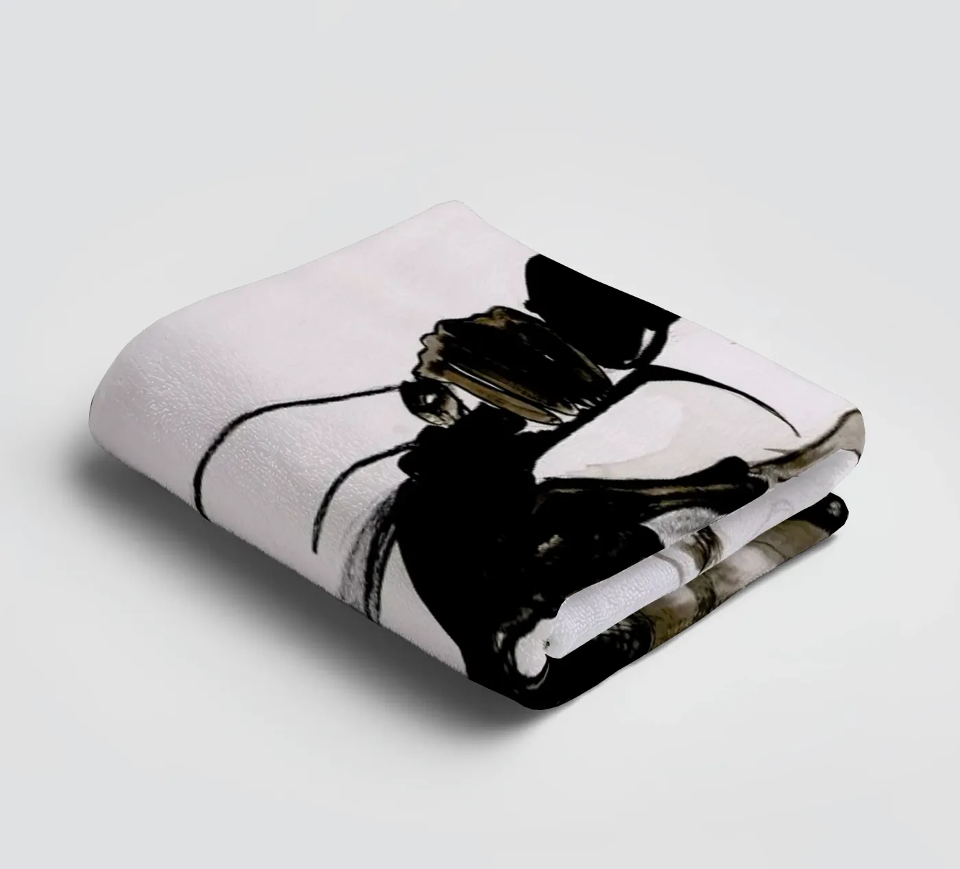 Vanity towel by Olesja Hännikäinen