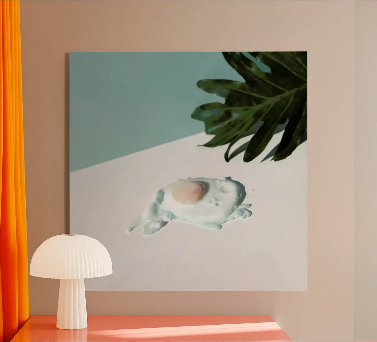 Eggs Are Blue plexiglass da George Griefy