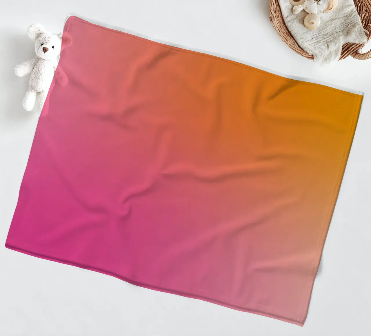 Gradiente rosa-arancio coperta in pile da Katja Stehle Design