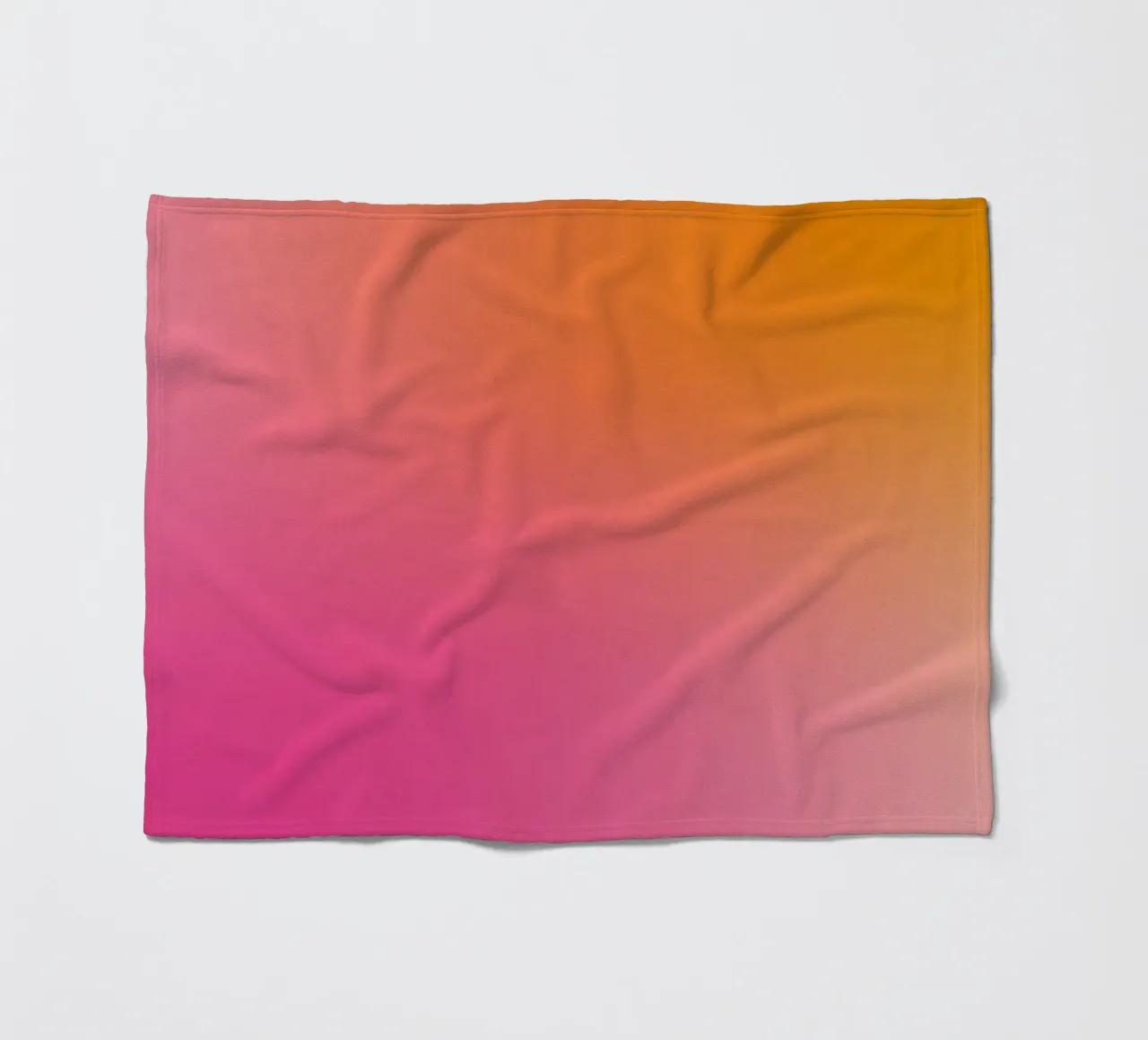 Gradiente rosa-arancio coperta in pile da Katja Stehle Design