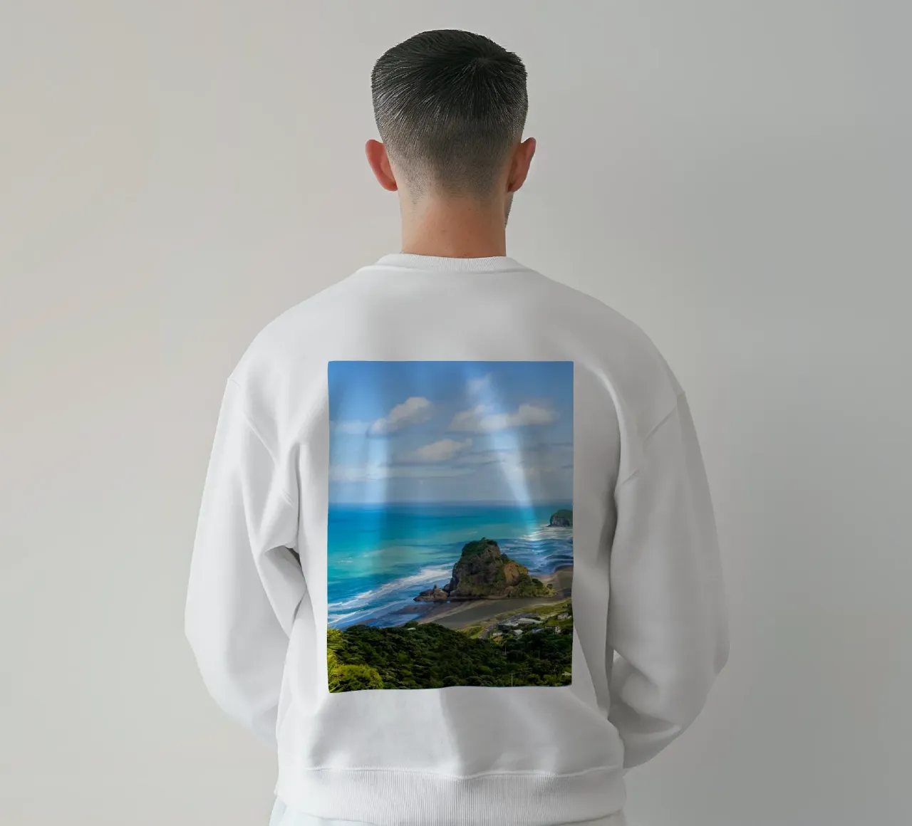 Spiaggia di Piha Roccia del Leone felpa da The art seasons