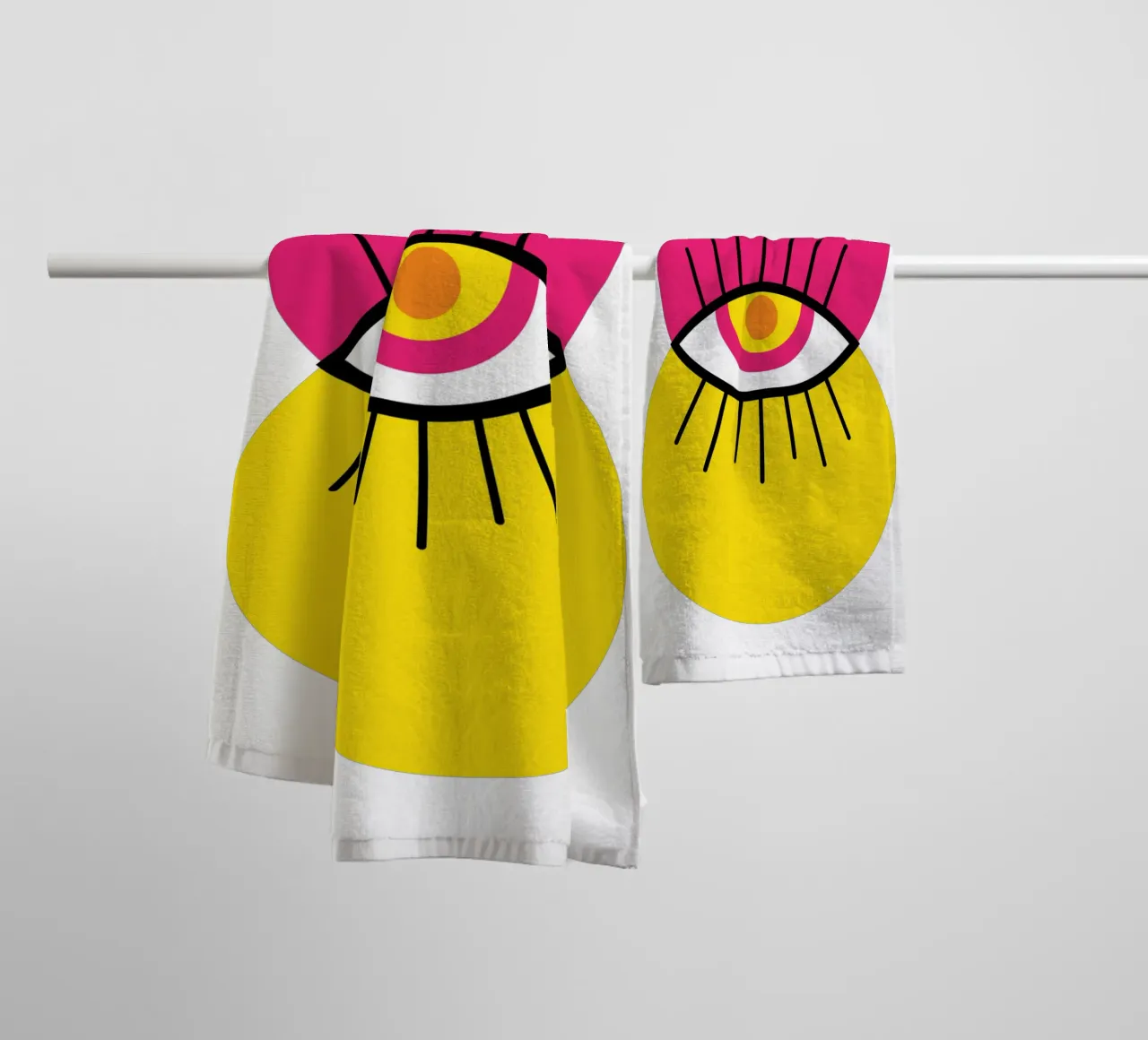 Abstract Mod boze oog badhanddoek van Martina