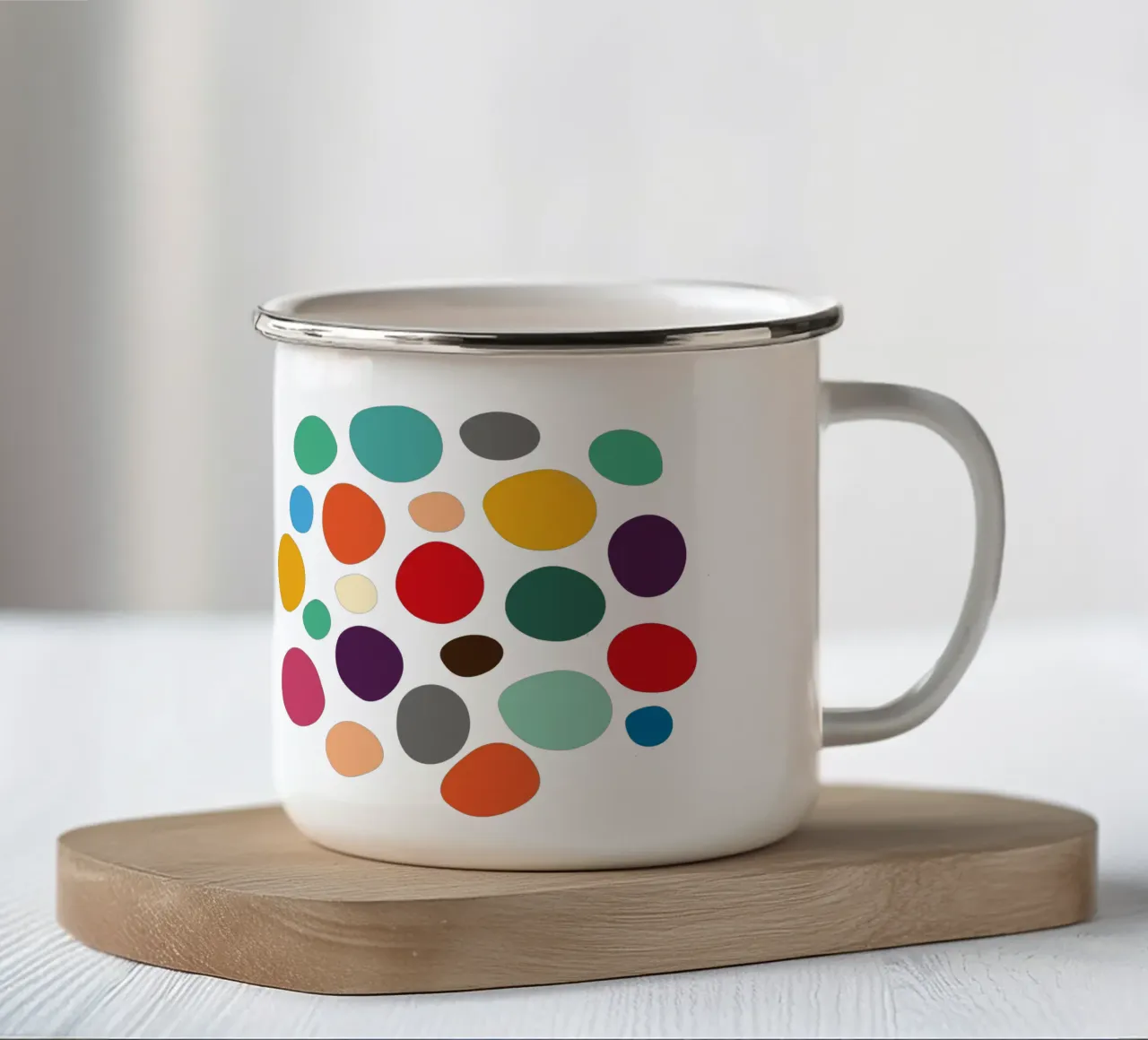 Ciottoli astratti colorati tazza in smalto da Petra Lang - Design