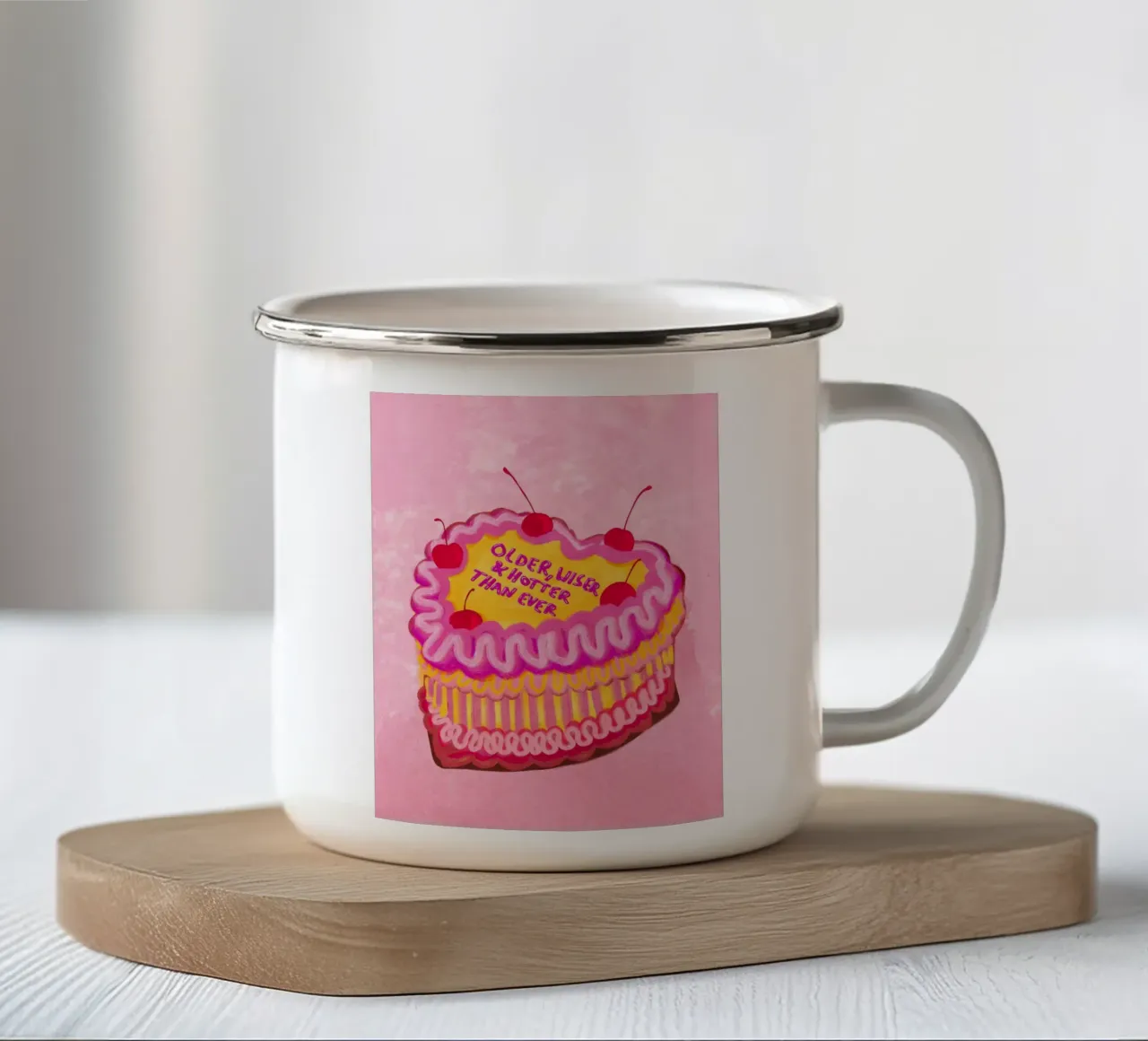 Torta alla panna Più vecchio, più caldo, più saggio tazza in smalto da Illustration Raissa Oltmanns