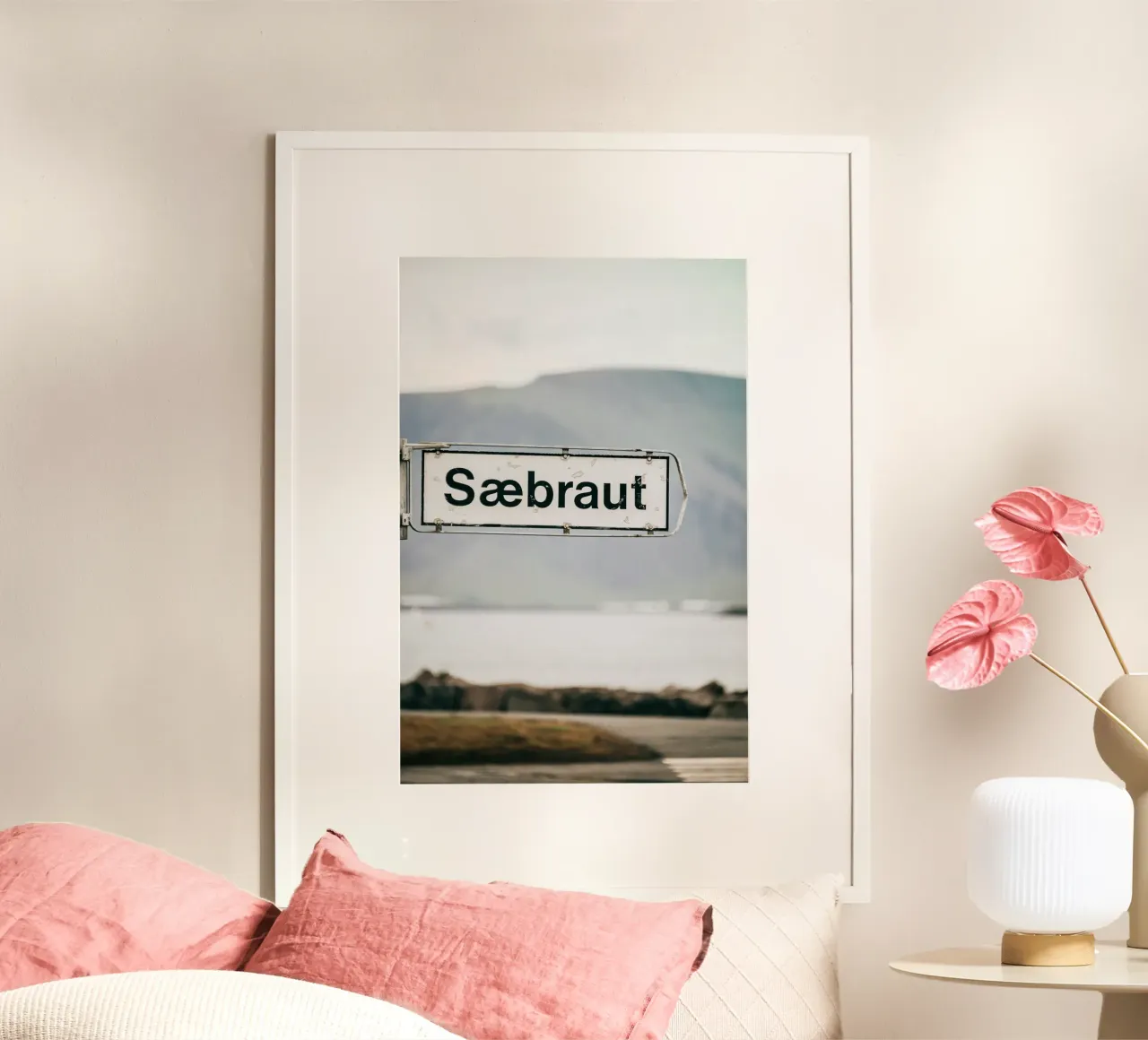SeeBraut - Island Poster mit Holzrahmen von stine wiemann