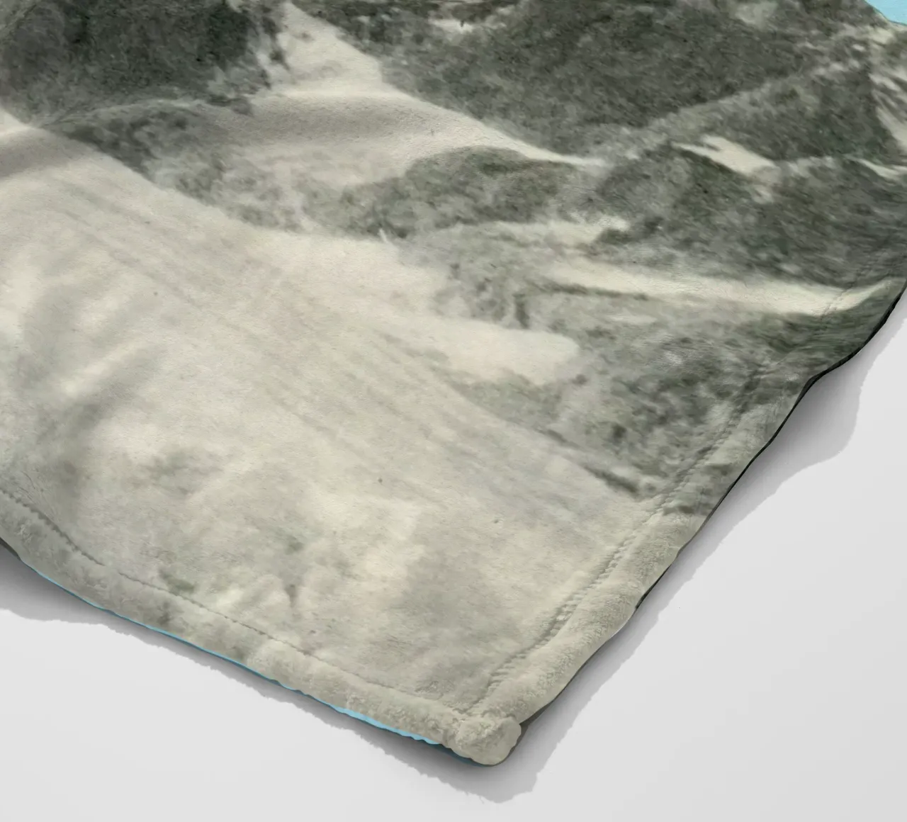 Cieli blu coperta in pile da Cassia Beck Collage