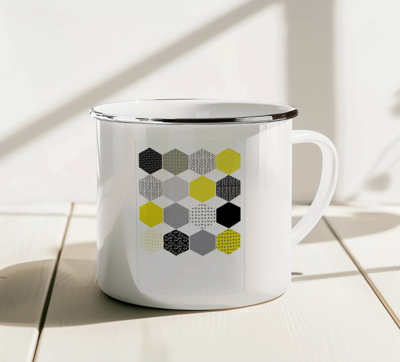 Yellowhex tazza in smalto da Maria Kritzas