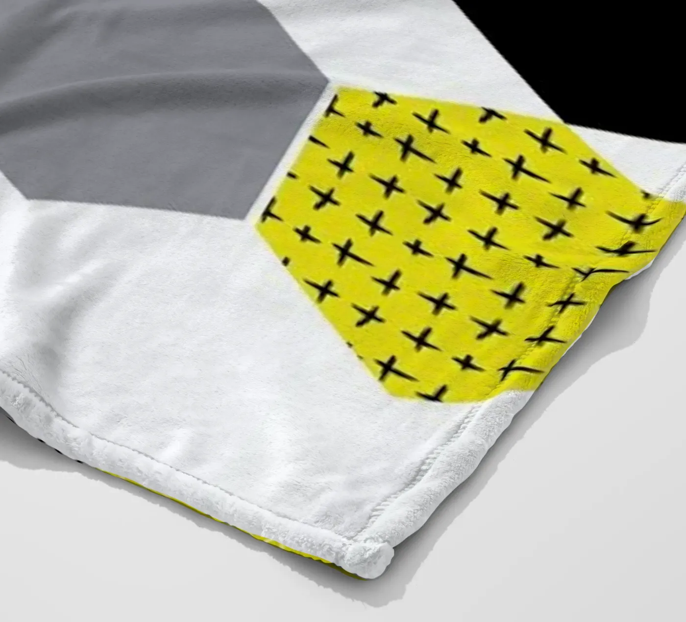 Yellowhex Fleecedecke von Maria Kritzas