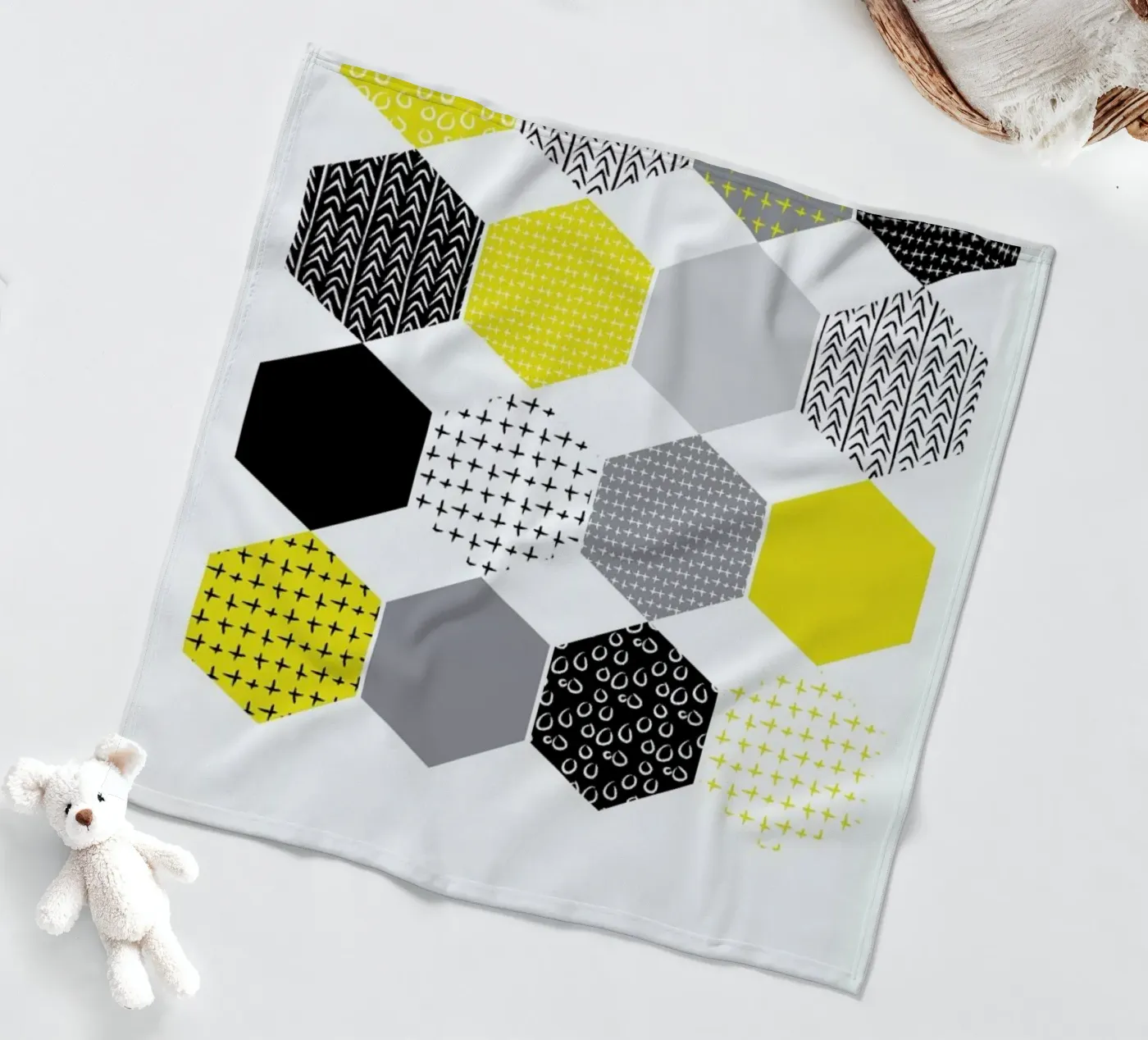 Yellowhex Fleecedecke von Maria Kritzas