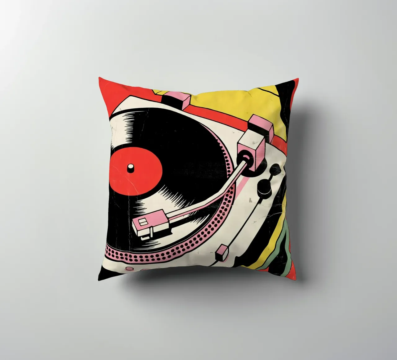Giradischi retrò in stile pop art colorato cuscino da Plain Thoughts