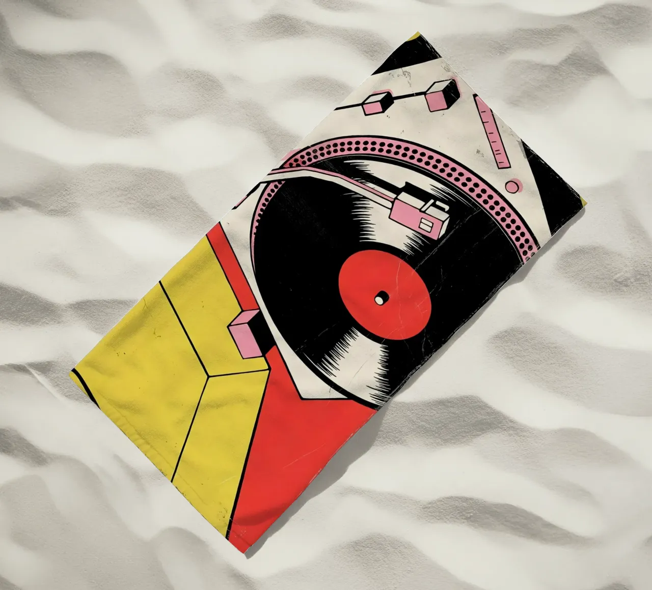 Giradischi retrò in stile pop art colorato telo mare da Plain Thoughts