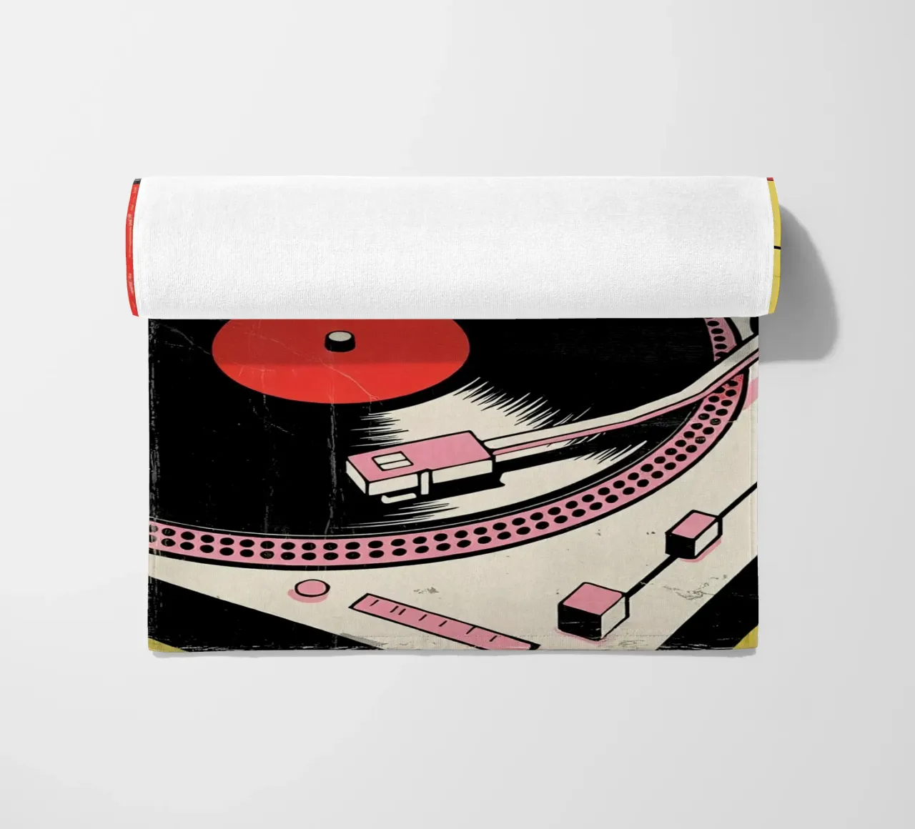 Giradischi retrò in stile pop art colorato telo mare da Plain Thoughts