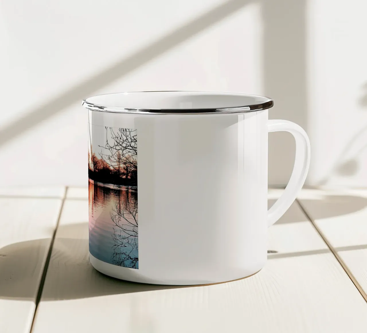 LUCE INCREDIBILE. tazza in smalto da THIERRY VOBMANN.MY BEST PHOTOS.