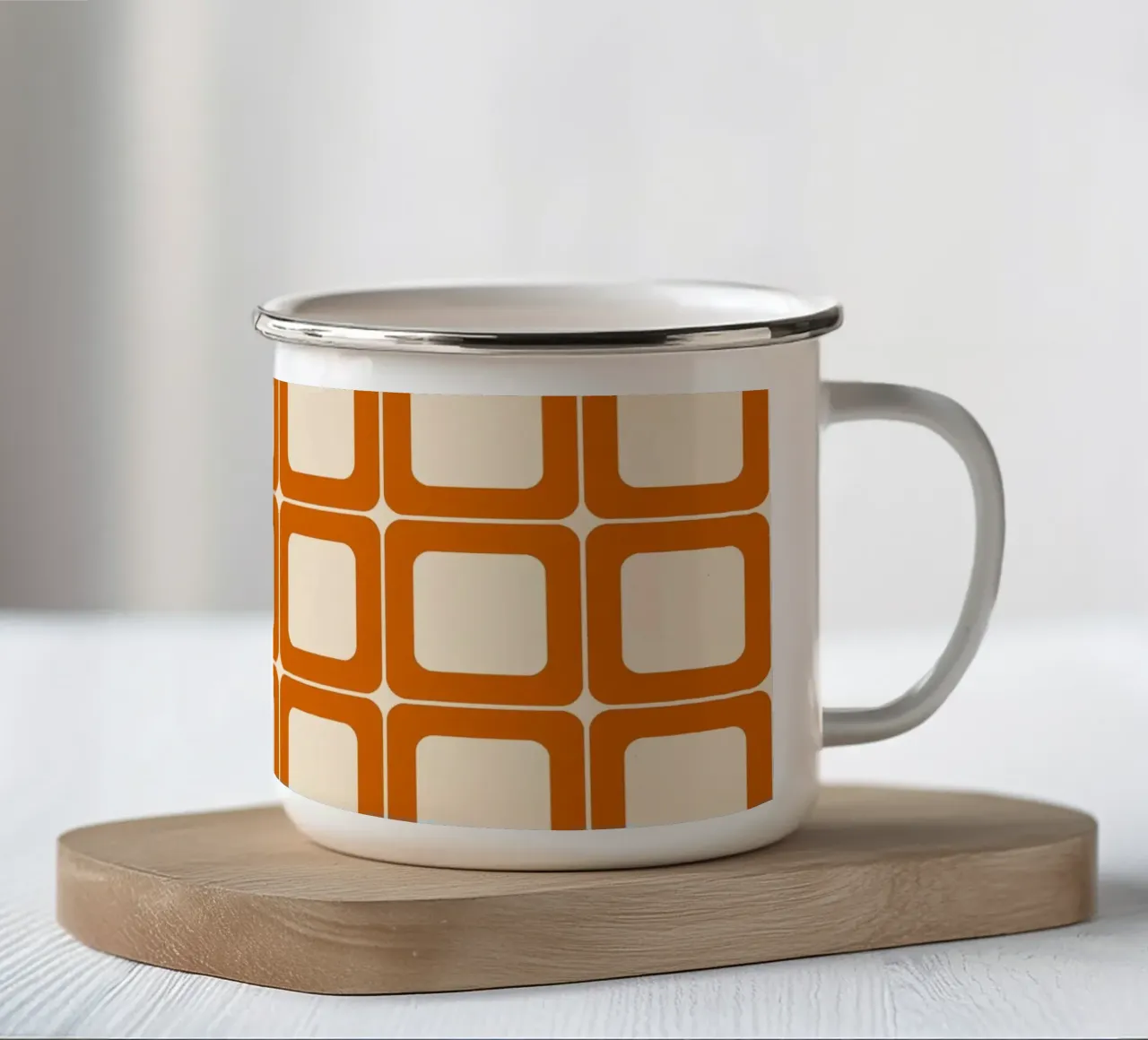 Quadrati arancioni retrò 60s Vibes tazza in smalto da Timeless moderna