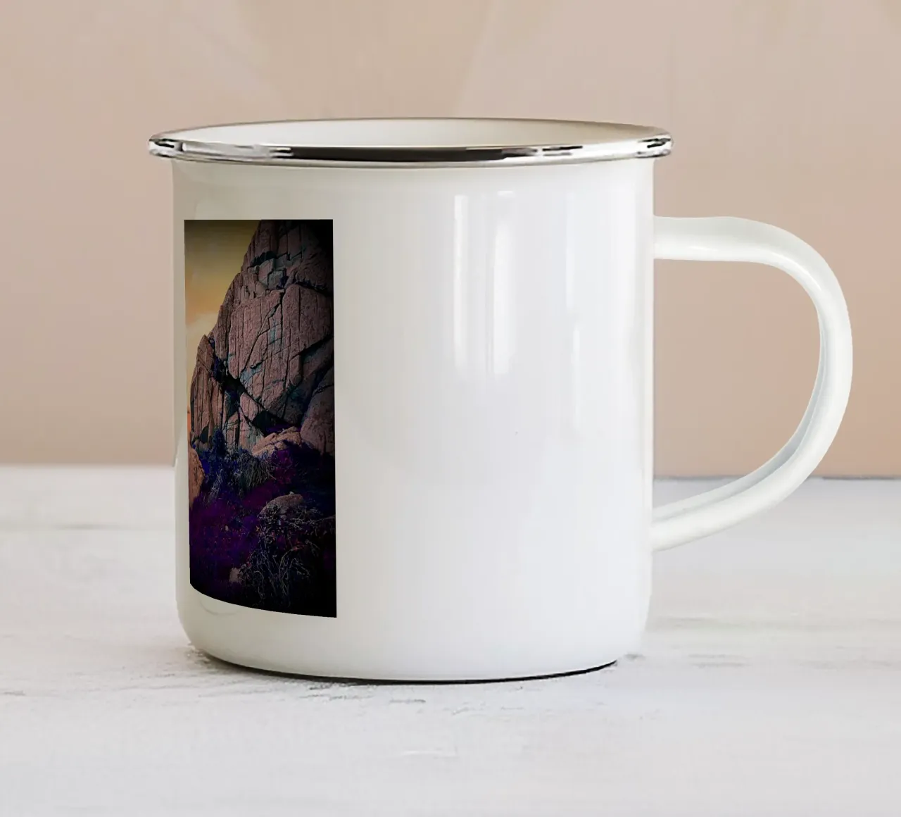 MONDO MAGICO. tazza in smalto da THIERRY VOBMANN.MY BEST PHOTOS.