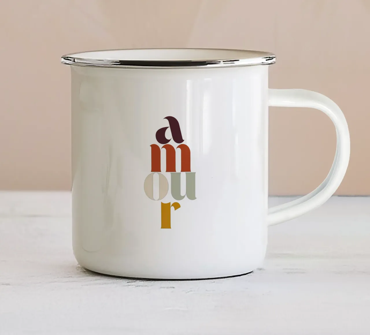 Amour - Retro Typography tazza in smalto da Imaginative Quotes