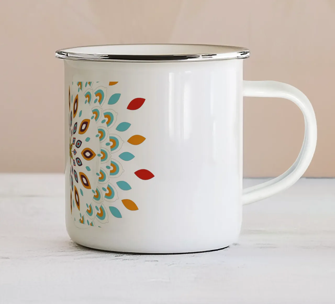 Mandala Dreams in arancione soulful tazza in smalto da Petra Lang - Design