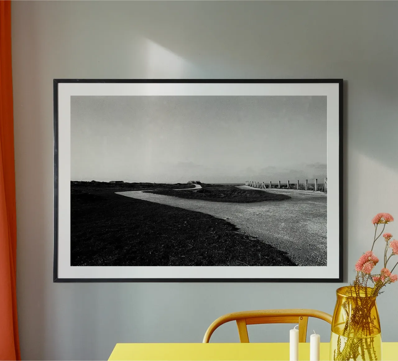 Un orizzonte accidentato poster da Khaos