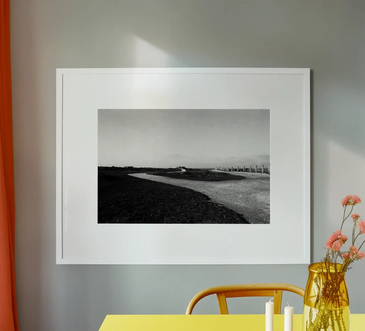 Un orizzonte accidentato poster da Khaos