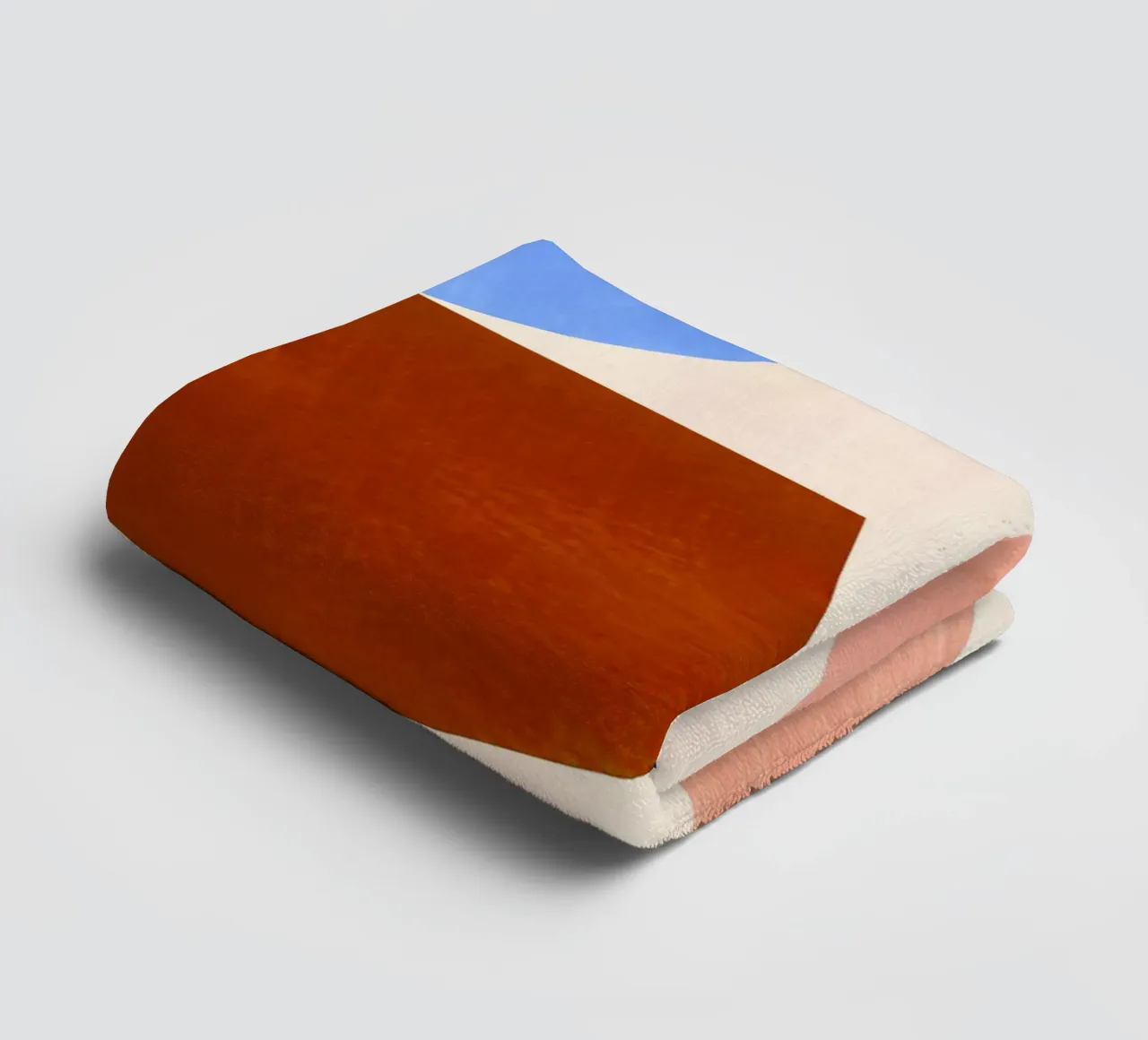 Blauw en bruin abstracte print badhanddoek van Violets Print House