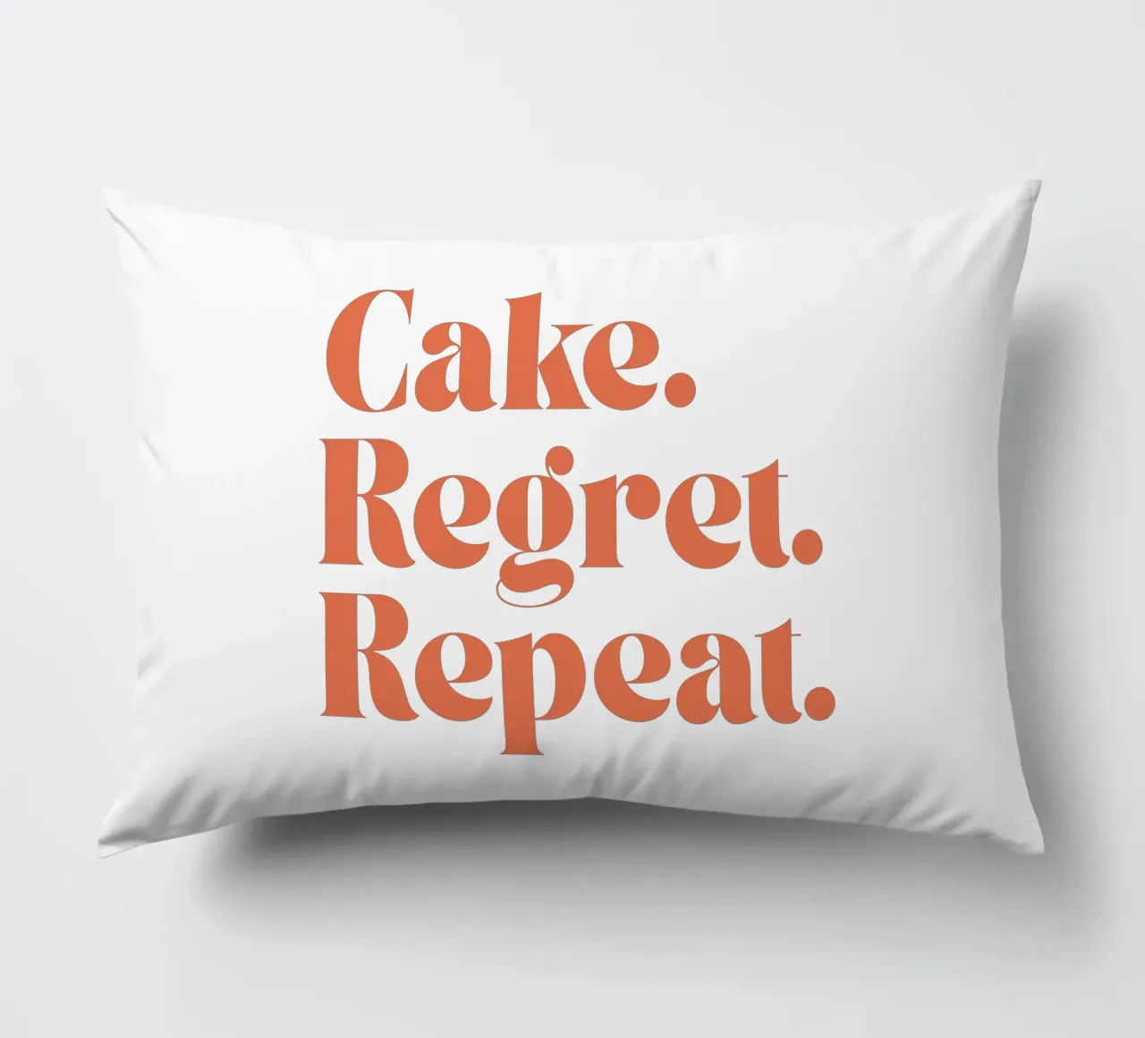 Cake Regret Repeat – Quote Print cuscino da Imaginative Quotes