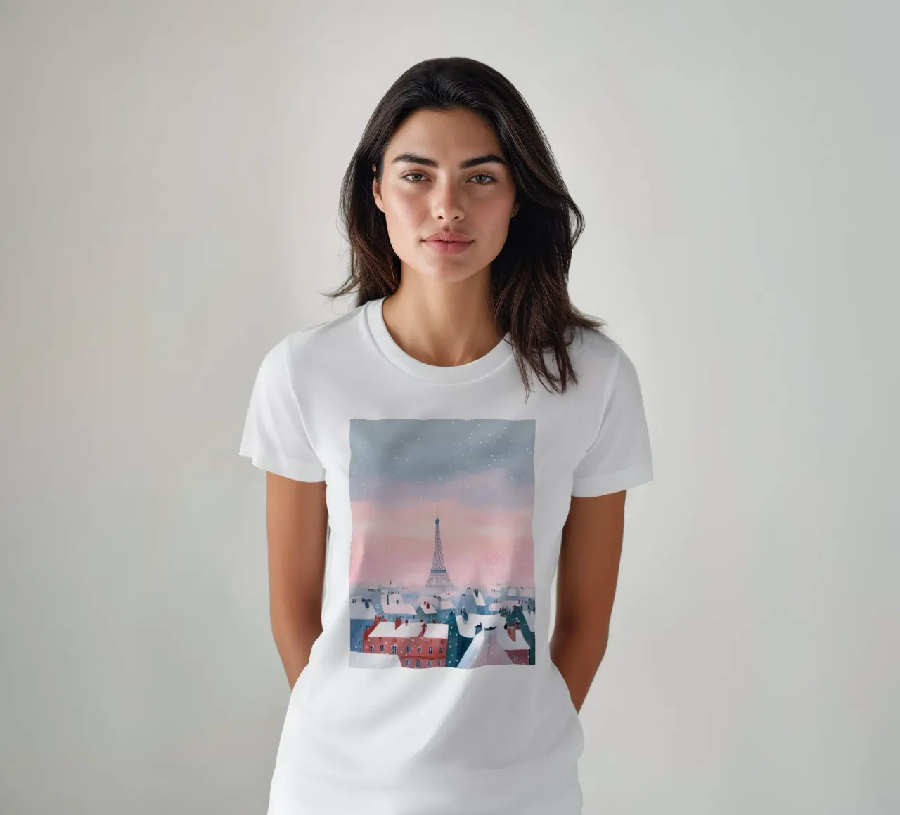 L'inverno a Parigi I tetti innevati e il bagliore della Torre Eiffel t-shirt da Holiday Hearth Prints