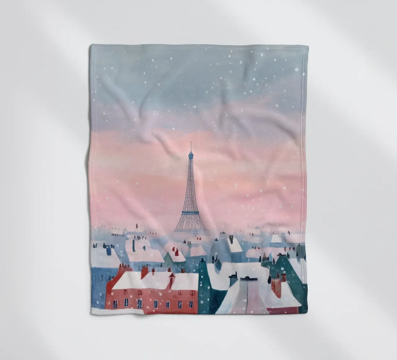L'inverno a Parigi I tetti innevati e il bagliore della Torre Eiffel coperta in pile da Holiday Hearth Prints