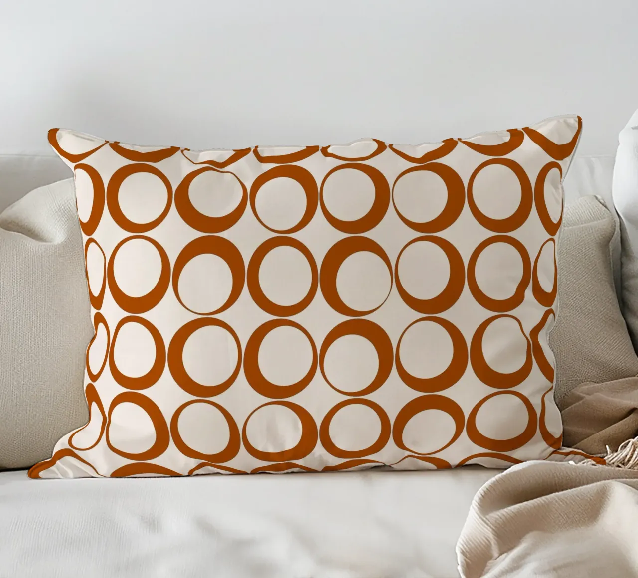 Vibrazioni nostalgiche dei loop retrò arancione bruciato cuscino da Timeless moderna