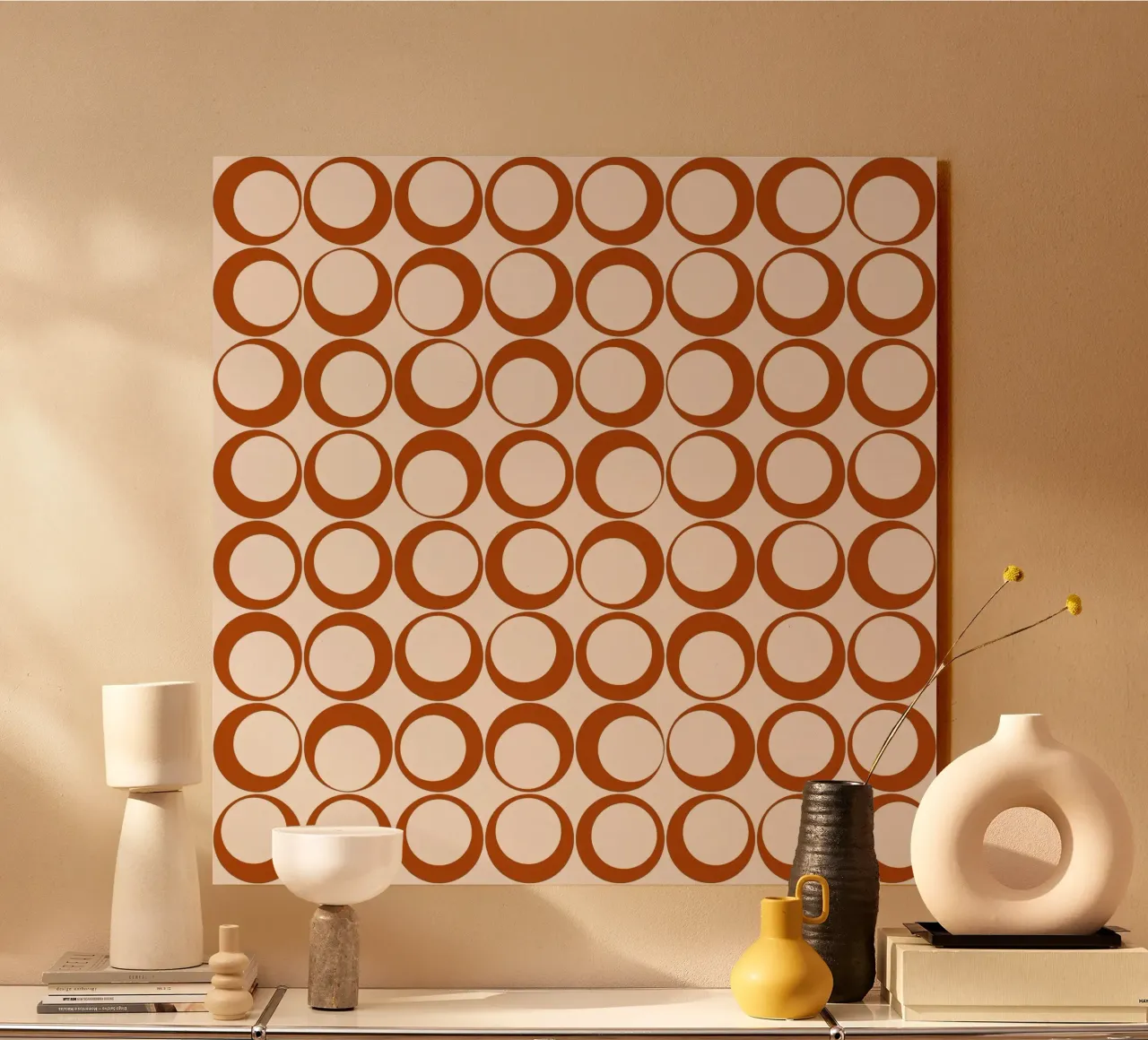 Vibrazioni nostalgiche dei loop retrò arancione bruciato alluminio dibond da Timeless moderna