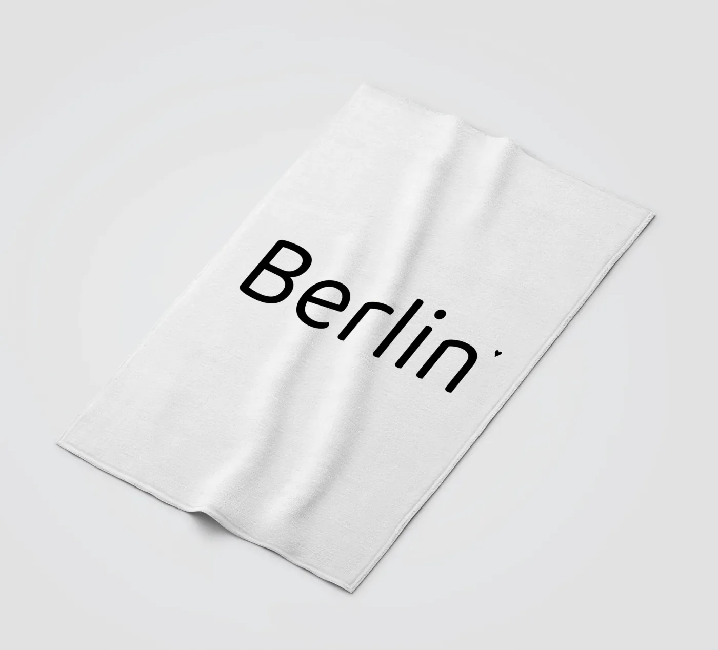 Berlin Fleecedecke von typotraveler