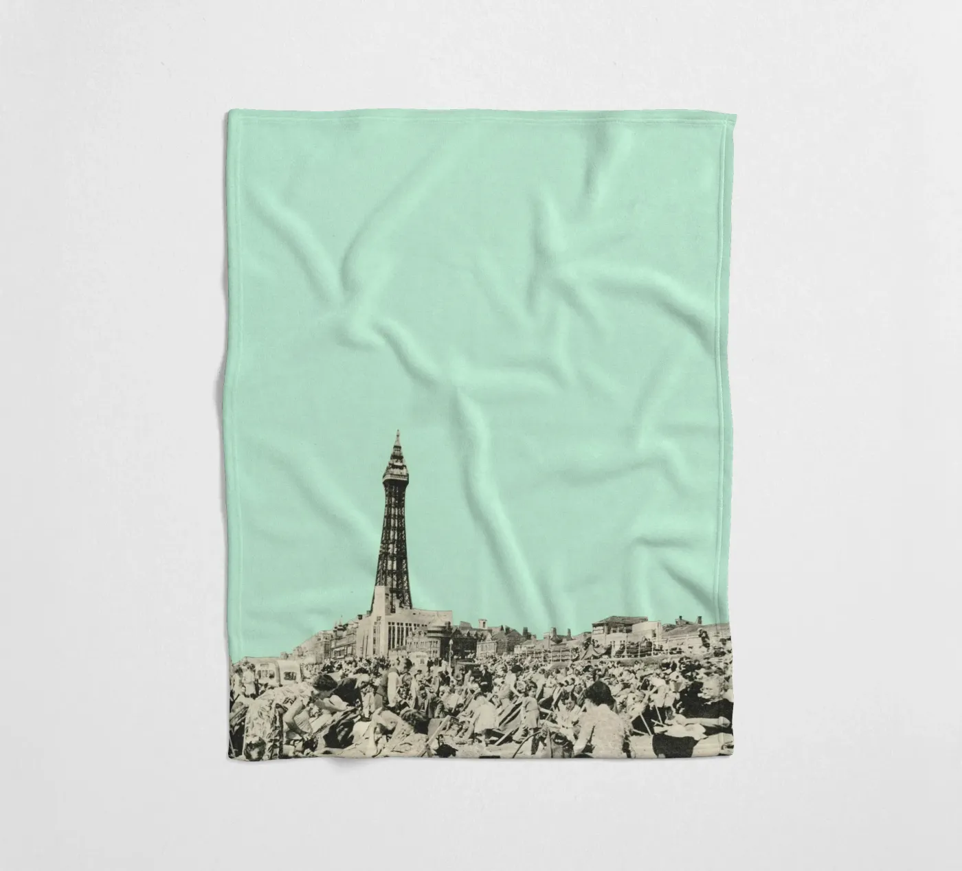 Blackpool coperta in pile da Cassia Beck Collage