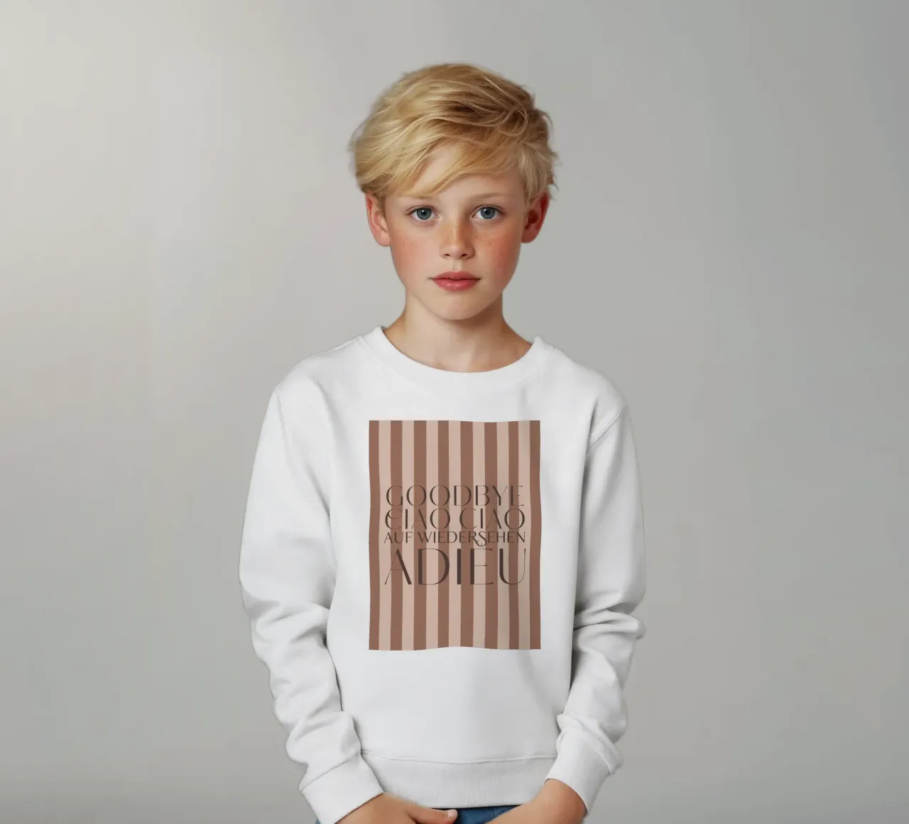 Addio 2025 - Goodbye Ciao Ciao Auf Wiedersehen Adieu felpa bambino da DesigndN Christmassy