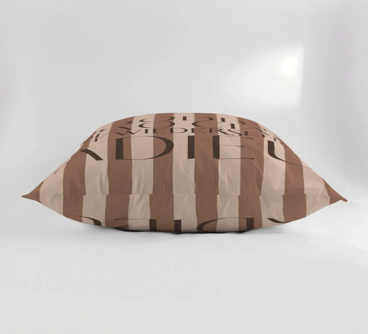 Addio 2025 - Goodbye Ciao Ciao Auf Wiedersehen Adieu cuscino da DesigndN Christmassy