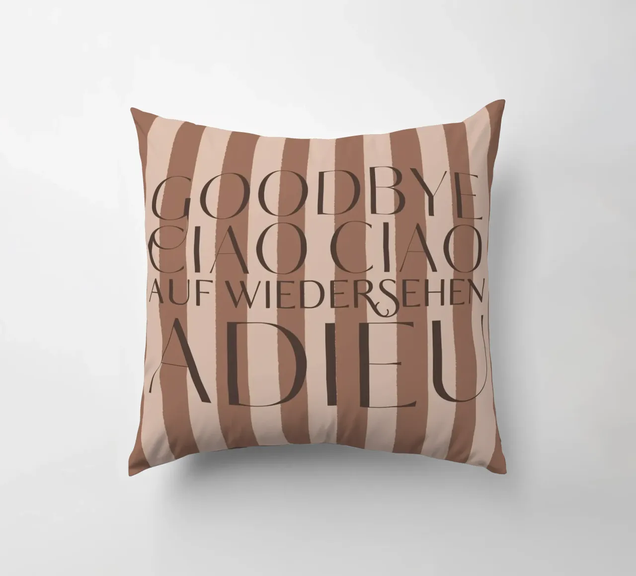 Addio 2025 - Goodbye Ciao Ciao Auf Wiedersehen Adieu cuscino da DesigndN Christmassy