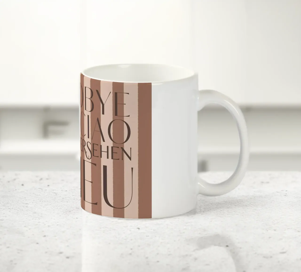 Addio 2025 - Goodbye Ciao Ciao Auf Wiedersehen Adieu tazza in ceramica da DesigndN Christmassy