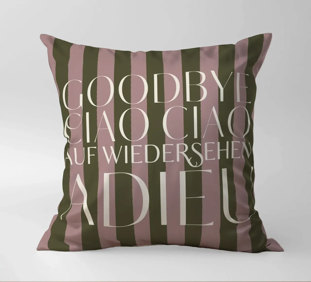 Addio 2025 - Goodbye Ciao Ciao Auf Wiedersehen Adieu cuscino da DesigndN Christmassy